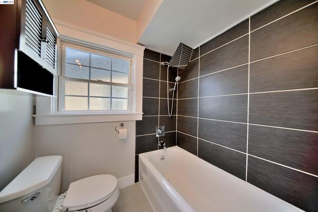 5706 Brookdale Ave, Oakland, CA 94605