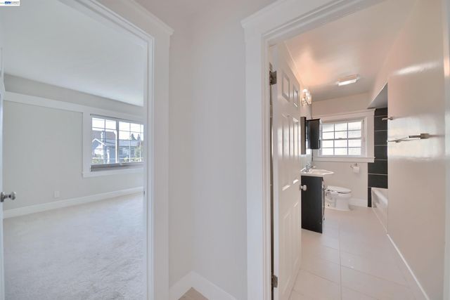 5706 Brookdale Ave, Oakland, CA 94605