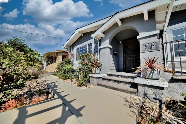 5706 Brookdale Ave, Oakland, CA 94605