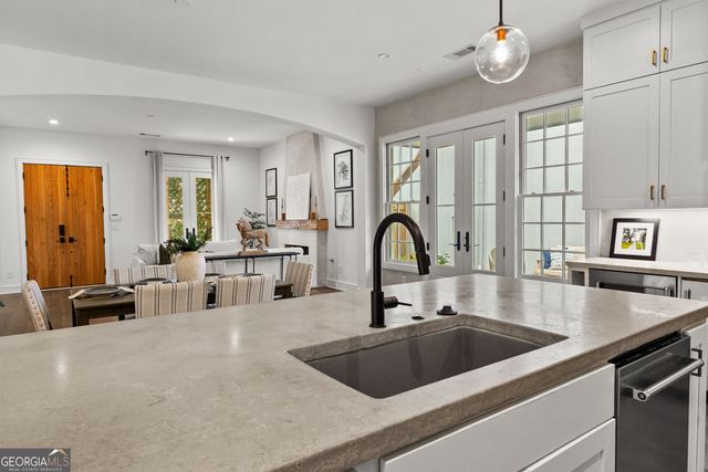 110 3rd Street, Fayetteville, GA 30214