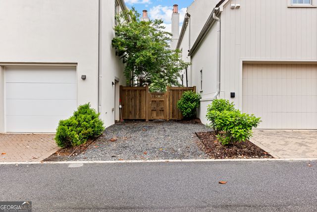 110 3rd Street, Fayetteville, GA 30214