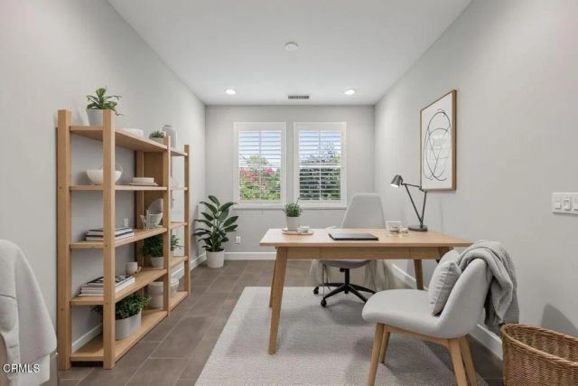 2420 Quartsite Drive, Camarillo, CA 93012