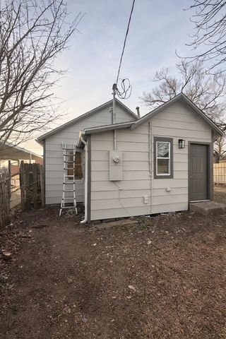 1618 N Piatt Ave, Wichita, KS 67214