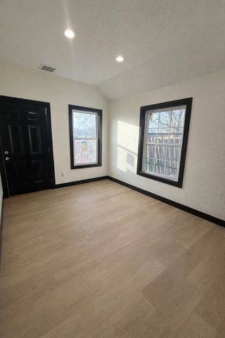 1618 N Piatt Ave, Wichita, KS 67214