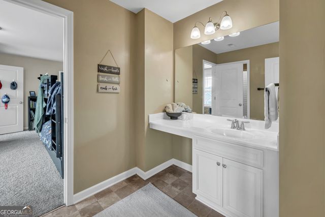 134 Brookview Drive, Newnan, GA 30265