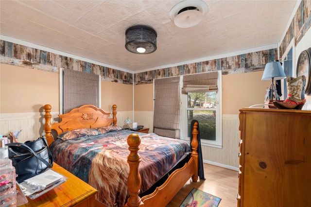 915 S Neches Street, Coleman, TX 76834