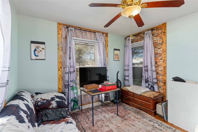 915 S Neches Street, Coleman, TX 76834