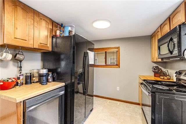 1524 Lyndale Avenue, Eau Claire, WI 54701