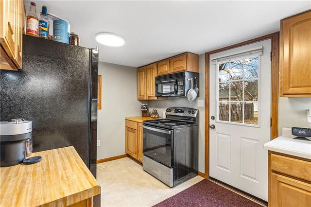 1524 Lyndale Avenue, Eau Claire, WI 54701