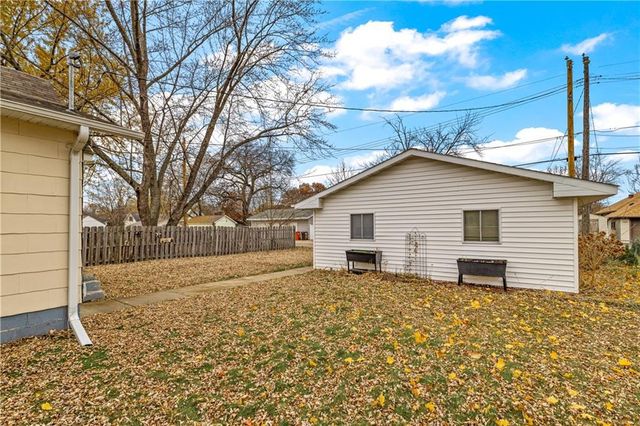 1524 Lyndale Avenue, Eau Claire, WI 54701