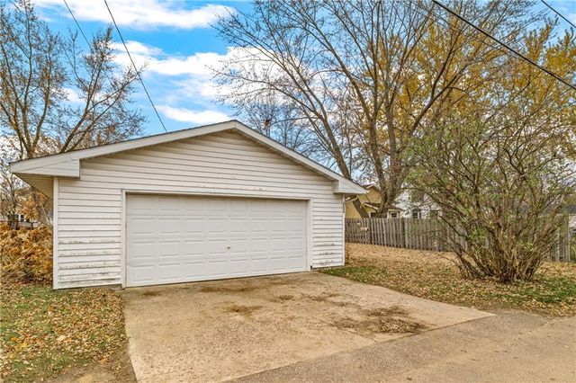 1524 Lyndale Avenue, Eau Claire, WI 54701