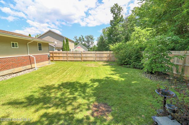 8 Jefferson Avenue, Cohoes, NY 12047