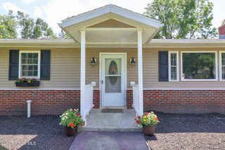 8 Jefferson Avenue, Cohoes, NY 12047