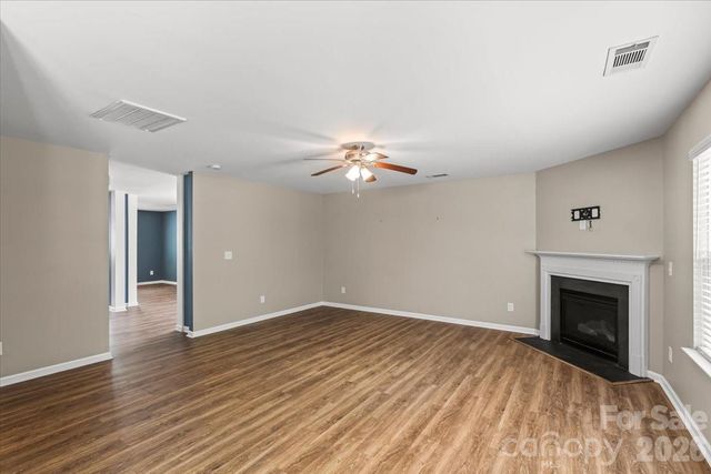 5229 Hawkins Meadow Court, Charlotte, NC 28213