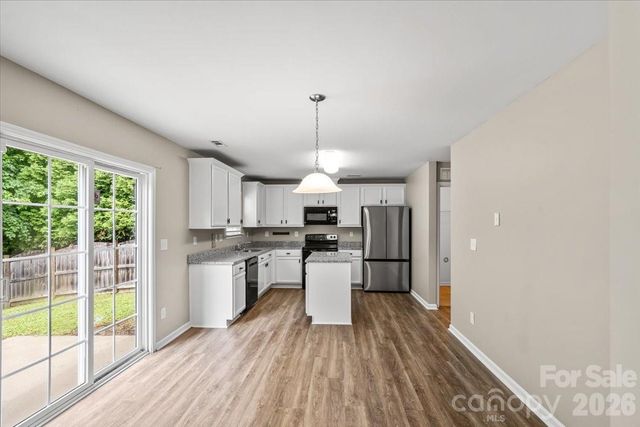 5229 Hawkins Meadow Court, Charlotte, NC 28213