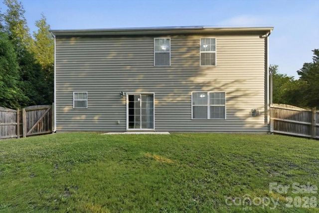 5229 Hawkins Meadow Court, Charlotte, NC 28213