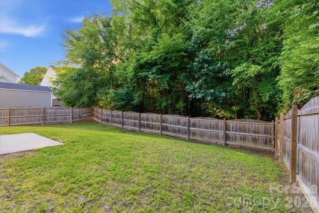 5229 Hawkins Meadow Court, Charlotte, NC 28213