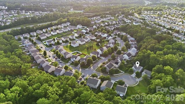 5229 Hawkins Meadow Court, Charlotte, NC 28213