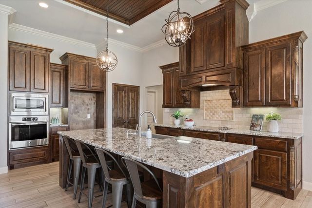 358 Sunland Park, Robinson, TX 76706