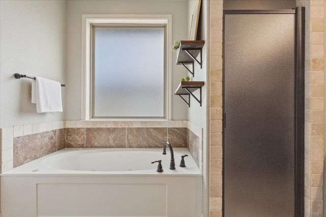 358 Sunland Park, Robinson, TX 76706