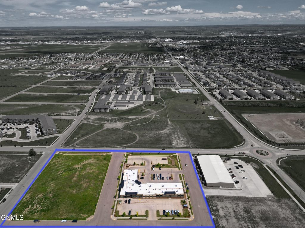 3210 27th Street W, Williston, ND 58801 photo 13