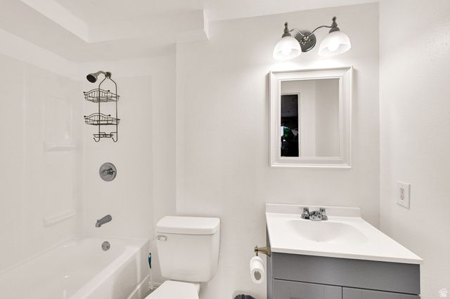 5414 S 3400 W, Roy, UT 84067