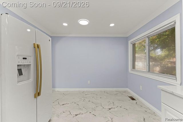 35408 Farragut Avenue, Westland, MI 48186