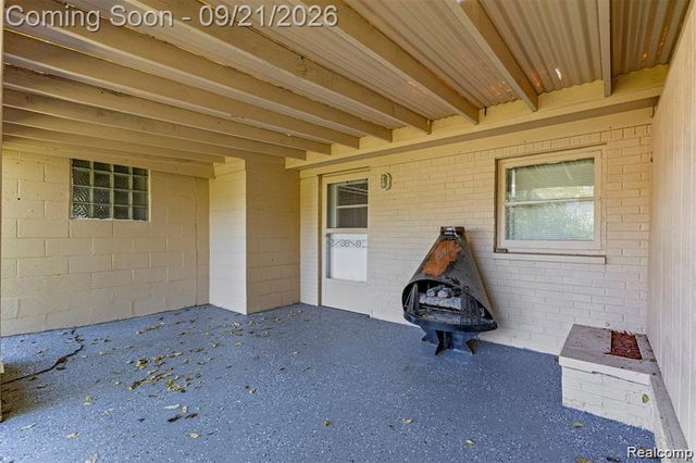 35408 Farragut Avenue, Westland, MI 48186