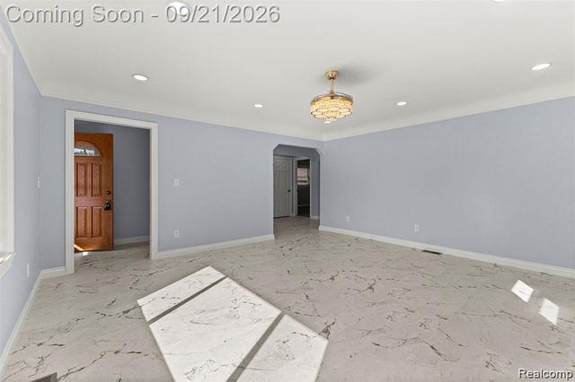 35408 Farragut Avenue, Westland, MI 48186
