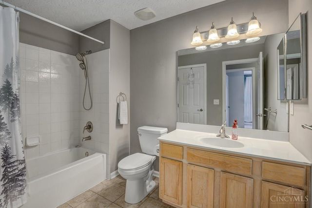 2124 Commons Circle, Batavia Twp, OH 45103