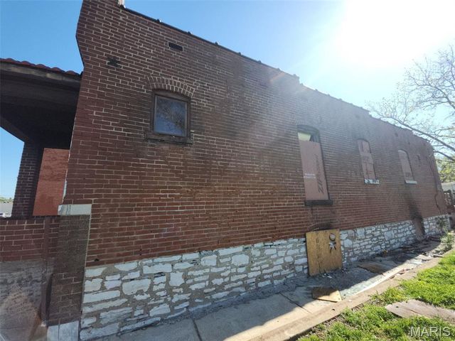 4712 Gravois Avenue, St Louis, MO 63116