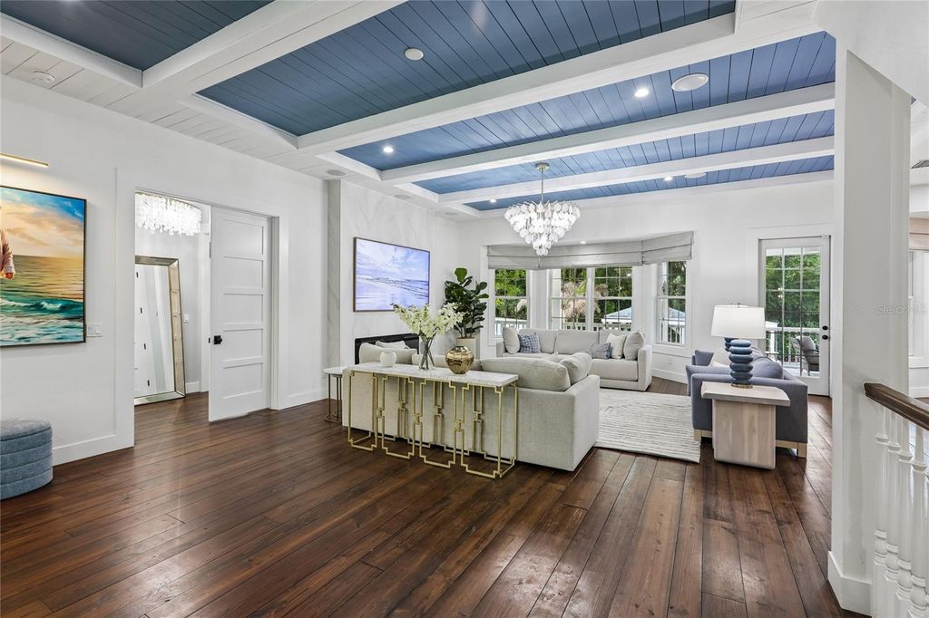 Image 9 of property listing at 8410 KENAVIS PLACE, Odessa, FL 33556