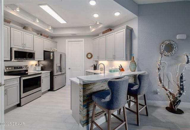 1 Riverwalk Dr Unit 402, New Smyrna Beach, FL 32169