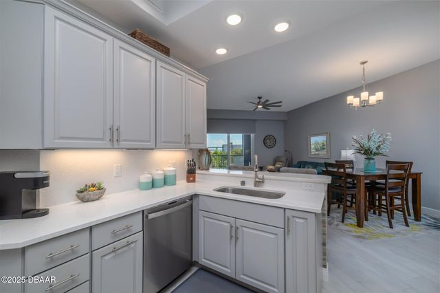 1 Riverwalk Dr Unit 402, New Smyrna Beach, FL 32169