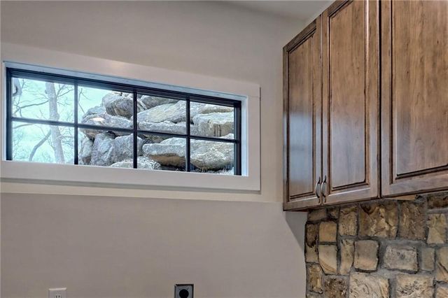 416 Winding View, Clayton, GA 30525