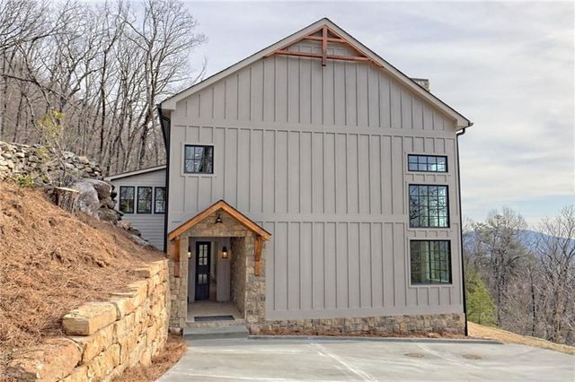 416 Winding View, Clayton, GA 30525
