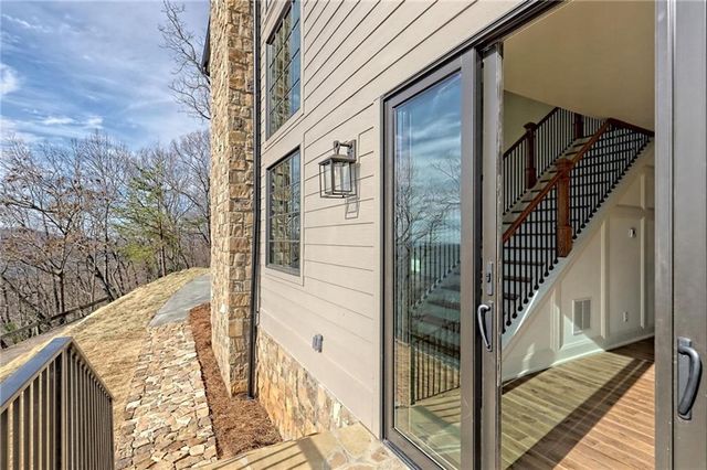 416 Winding View, Clayton, GA 30525
