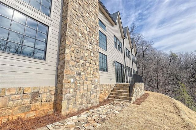 416 Winding View, Clayton, GA 30525