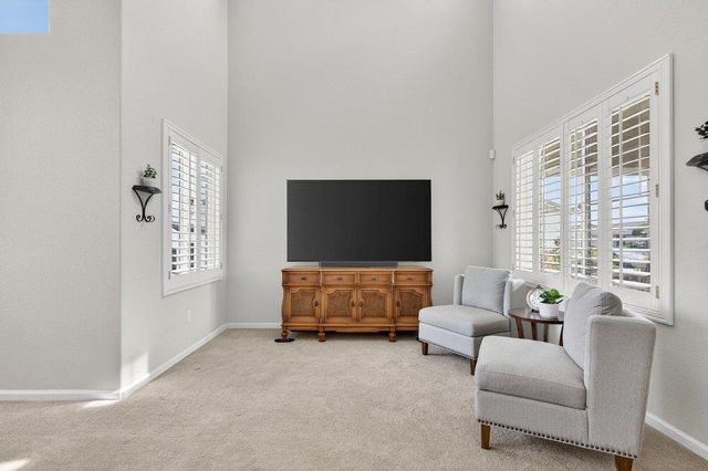 730 Calais Drive, Hollister, CA 95023