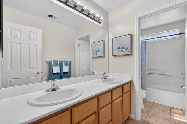 730 Calais Drive, Hollister, CA 95023