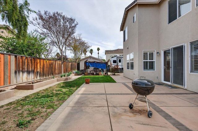 730 Calais Drive, Hollister, CA 95023