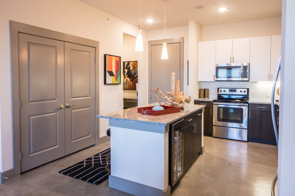 2175 Tucker Street 1102, Dallas, TX 75214