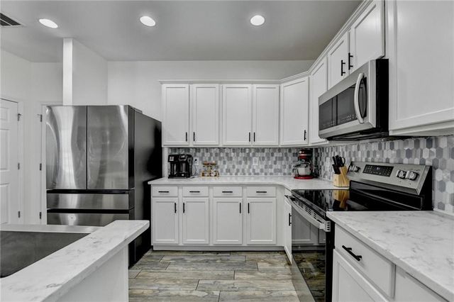 3329 Castleberry Village Circle, Cumming, GA 30040