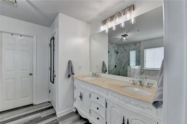 3329 Castleberry Village Circle, Cumming, GA 30040
