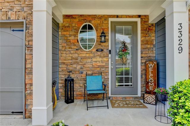 3329 Castleberry Village Circle, Cumming, GA 30040