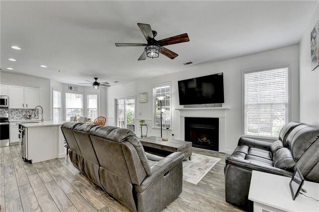3329 Castleberry Village Circle, Cumming, GA 30040