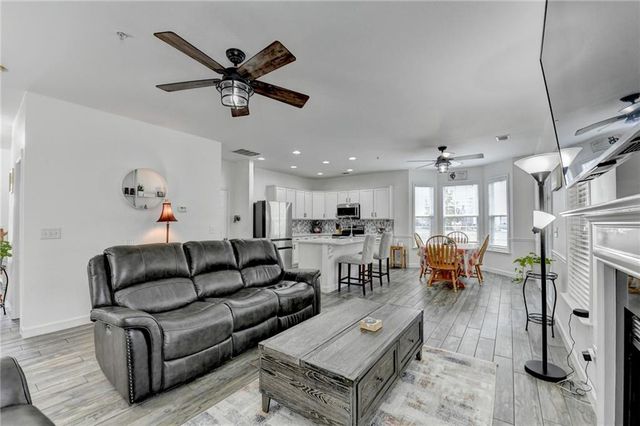 3329 Castleberry Village Circle, Cumming, GA 30040