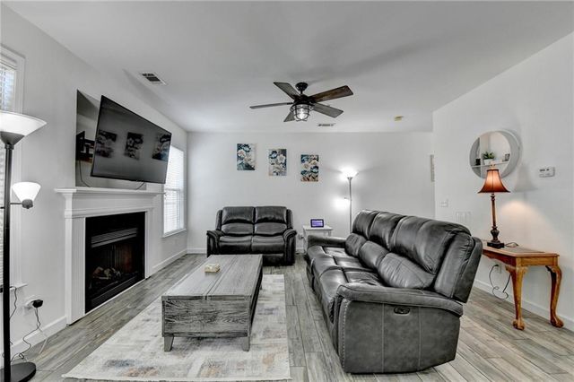 3329 Castleberry Village Circle, Cumming, GA 30040