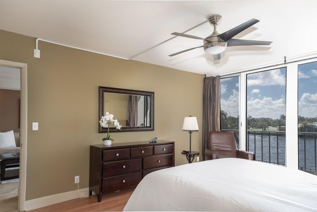 521 N Riverside Drive 208, Pompano Beach, FL 33062