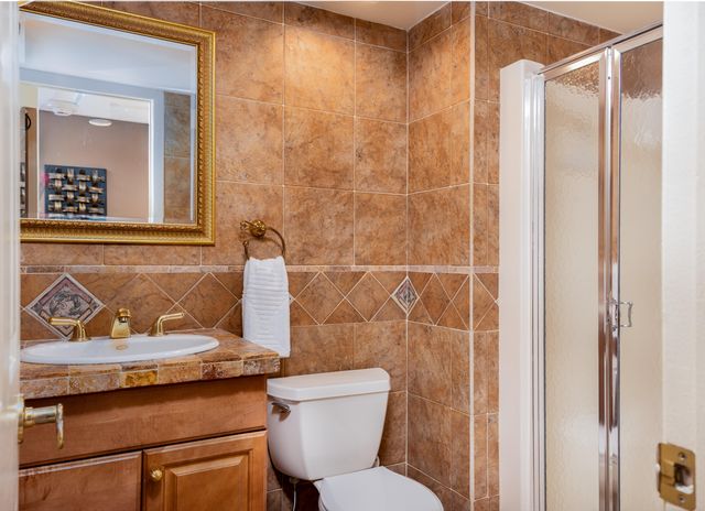 521 N Riverside Drive 208, Pompano Beach, FL 33062